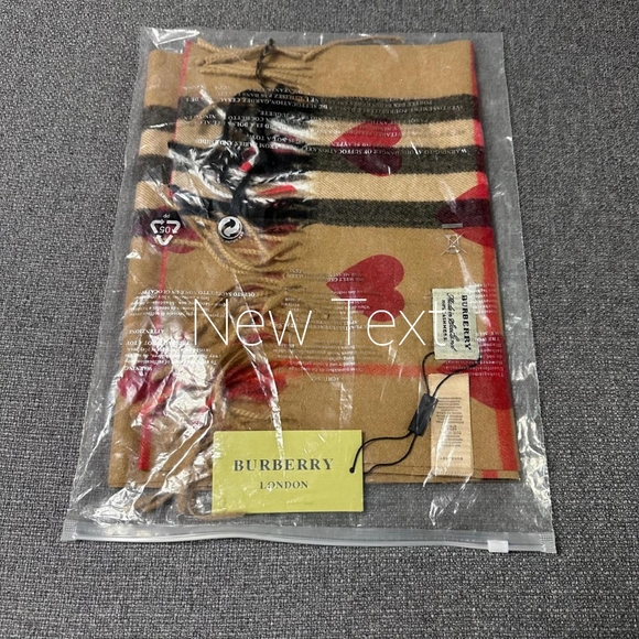 Burberry scarf - Picture 4 of 4
